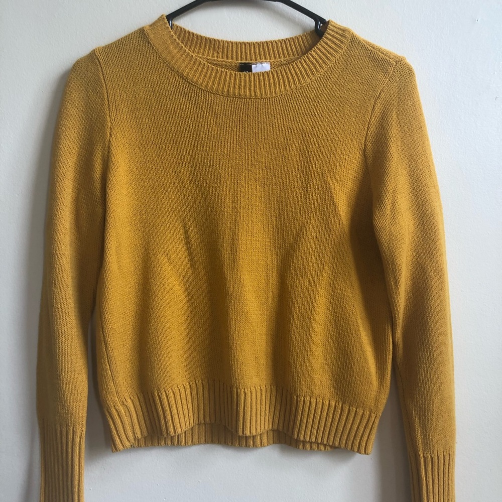 yellow sweater